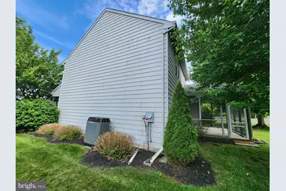 404 Mentzer Avenue, New Holland, PA 17557 - Photo 7