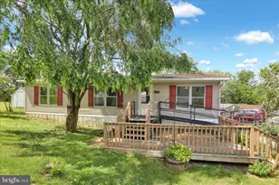764 Willow Ln, Gap, PA 17527 - Photo 1