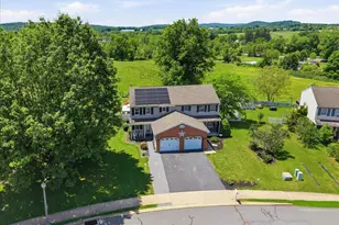 89 Redstone Cir, Reinholds, PA 17569 - Photo 9