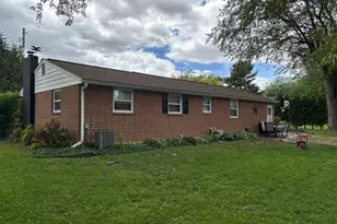 805 Sentz Dr, Mount Joy, PA 17552 - Photo 9