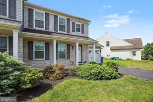 4281 Green Park Dr, Mount Joy, PA 17552 - Photo 3
