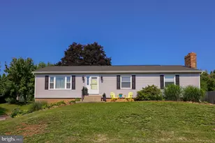 8 Kay Dr, Lancaster, PA 17603 - Photo 1