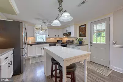 8 Kay Drive, Lancaster, PA 17603 - Photo 17
