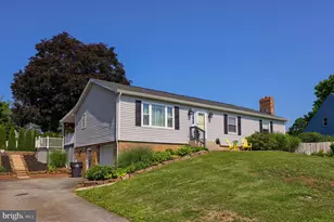 8 Kay Dr, Lancaster, PA 17603 - Photo 3