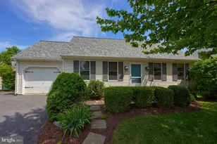 37 Homestead Dr, Denver, PA 17517 - Photo 5