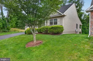 187 Waypoint Dr, Lancaster, PA 17603 - Photo 3