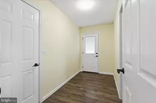 96 N Hershey Ave, Leola, PA 17540 - Photo 19