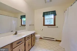485 Summit Dr, Columbia, PA 17512 - Photo 15
