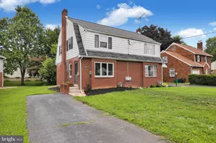 545 E High St, Elizabethtown, PA 17022 - Photo 3
