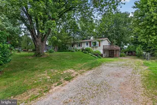 1048 Creek Rd, Manheim, PA 17545 - Photo 3