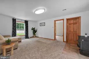 367 Ridge Ave, Ephrata, PA 17522 - Photo 3