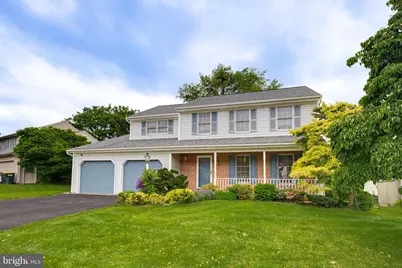 306 Laurel Oak Ln, Lancaster, PA 17602 - Photo 1