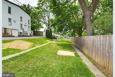 16 N Locust Street, Lititz, PA 17543 - Photo 33