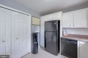 725 Skywalk Ln, Lancaster, PA 17601 - Photo 19