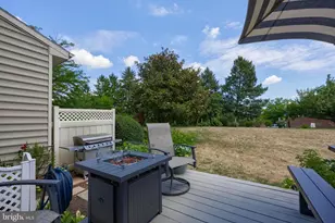 725 Skywalk Ln, Lancaster, PA 17601 - Photo 39
