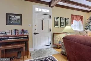 371 E Main St, New Holland, PA 17557 - Photo 3