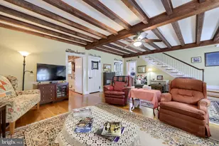 371 E Main St, New Holland, PA 17557 - Photo 9