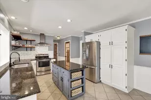 557 Magnolia Dr, Lititz, PA 17543 - Photo 7