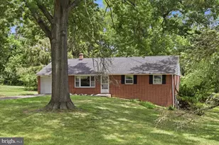 329 Fairview Dr, Lititz, PA 17543 - Photo 5