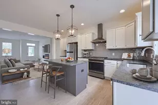 2421 Artesian Wy, Lancaster, PA 17601 - Photo 3