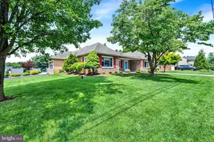 10 Nolt Ave, Willow Street, PA 17584 - Photo 3