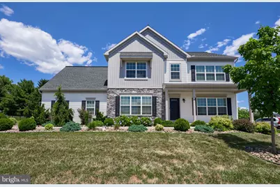 141 E Valley Road, Denver, PA 17517 - Photo 1