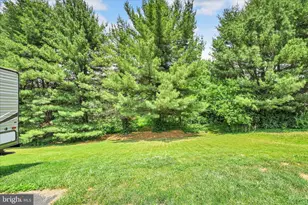 637 Fulton St, Akron, PA 17501 - Photo 23