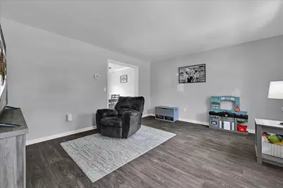 637 Fulton Street, Akron, PA 17501 - Photo 3