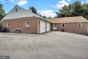 814 S Cedar St, Lititz, PA 17543 - Photo 5