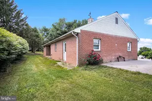 814 S Cedar St, Lititz, PA 17543 - Photo 13
