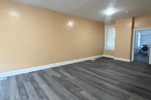441 E Strawberry St, Lancaster, PA 17602 - Photo 3