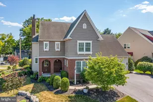 2536 Starbrush Dr, East Petersburg, PA 17520 - Photo 1