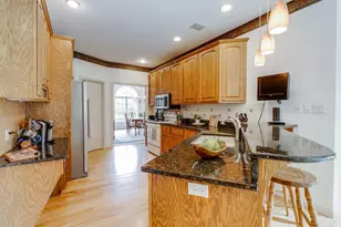 986 Hammon Ave, Ephrata, PA 17522 - Photo 3