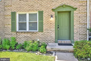 6541 Hollow Dr, East Petersburg, PA 17520 - Photo 5