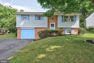 3169 Thistle Dr, Lancaster, PA 17601 - Photo 1