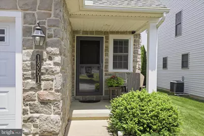 1381 Fieldstone Drive, Mount Joy, PA 17552 - Photo 7