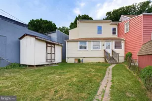 18 Lancaster Ave, Columbia, PA 17512 - Photo 19