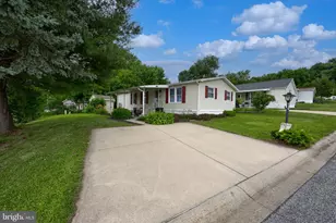 671 Lilac Dr, New Providence, PA 17560 - Photo 3