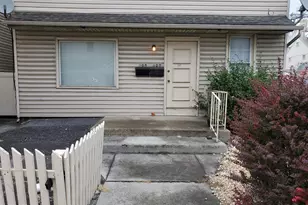105 S Railroad Ave, New Holland, PA 17557 - Photo 1