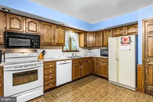 9 Audubon Cir, Stevens, PA 17578 - Photo 5