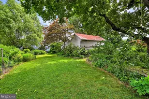 536 W High St, Manheim, PA 17545 - Photo 35