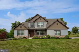 121 E Valley Rd, Denver, PA 17517 - Photo 1