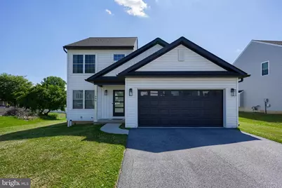 690 N Field Drive, Lancaster, PA 17603 - Photo 1