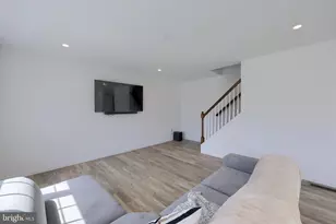 690 N Field Dr, Lancaster, PA 17603 - Photo 17