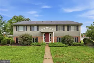 344 Maple St, Columbia, PA 17512 - Photo 1