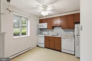 344 Maple St, Columbia, PA 17512 - Photo 11