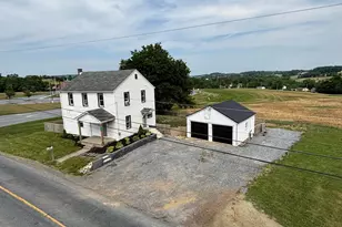 2161 Meadow View Rd, Manheim, PA 17545 - Photo 1