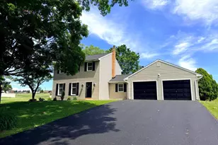 23 Sherrard Dr, Willow Street, PA 17584 - Photo 1