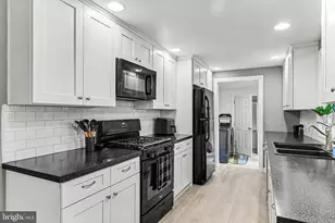 235 Perry St, Columbia, PA 17512 - Photo 11