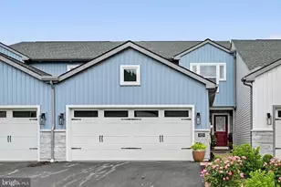 823 Talon Wy, Columbia, PA 17512 - Photo 1
